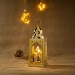 Battery operated lantern with star shaped light