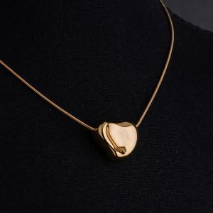 Artificial Heartbeat Essence Necklace