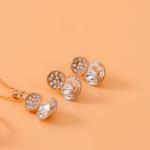 Artificial Crystal Halo Round stones with Textured Accents